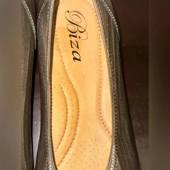 Women’s BIZA‎ VIOLET Shoes. Size 40. - Picture 4 of 8